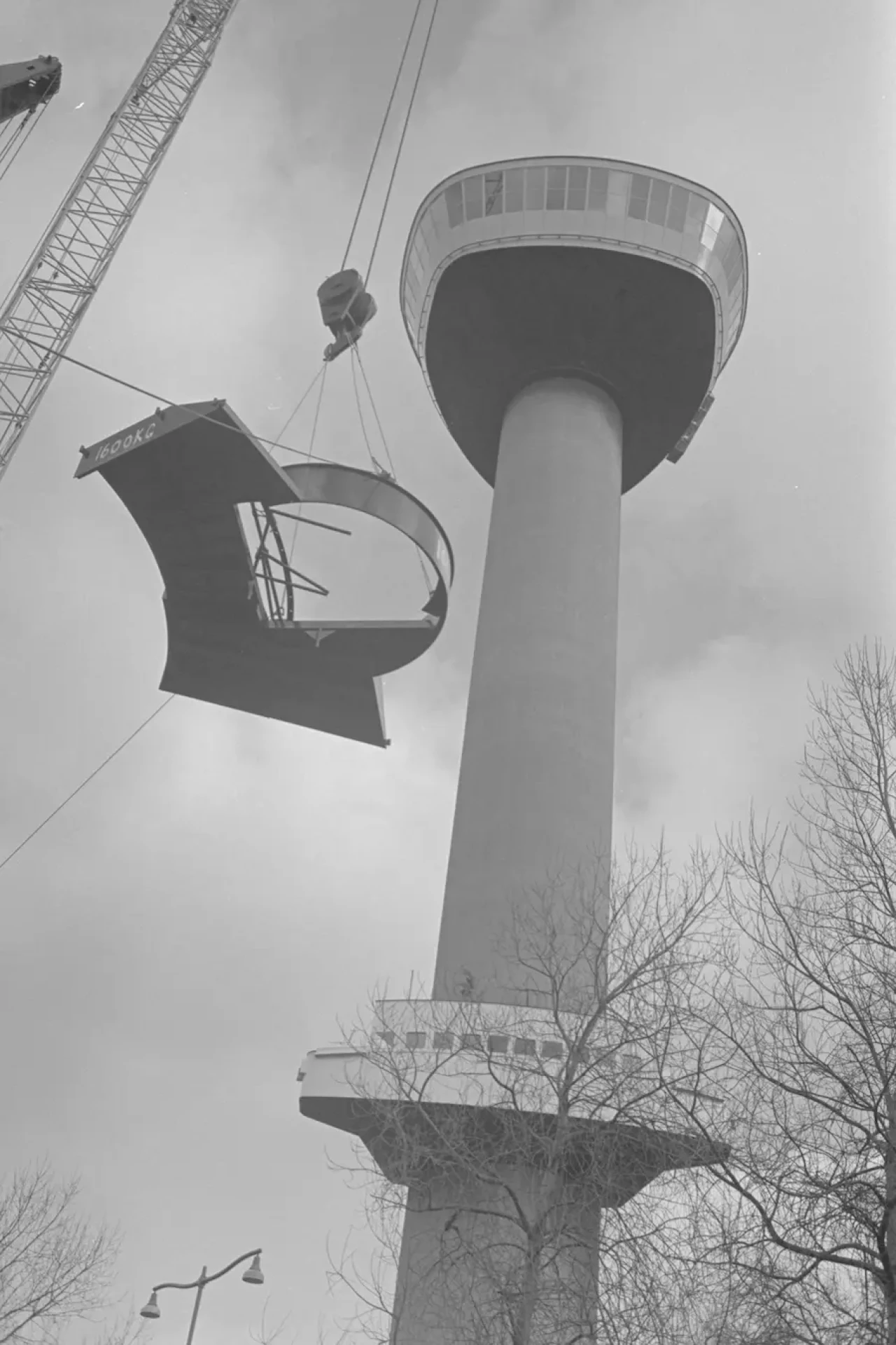 Euromast Rotterdam na uitbreiding in 1970