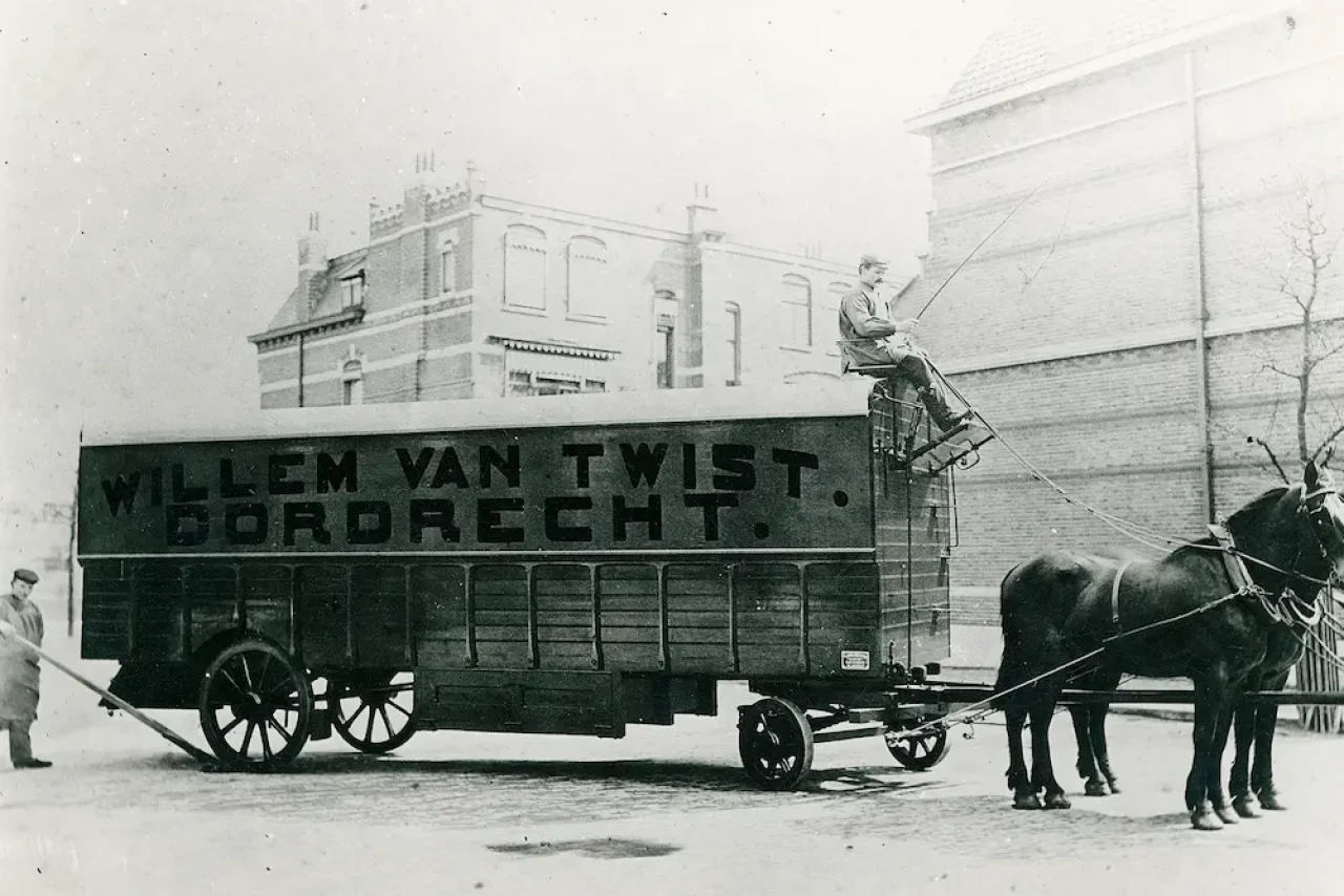 uitbreiding transportbedrijf Van Twist met rijtuigen in 1859