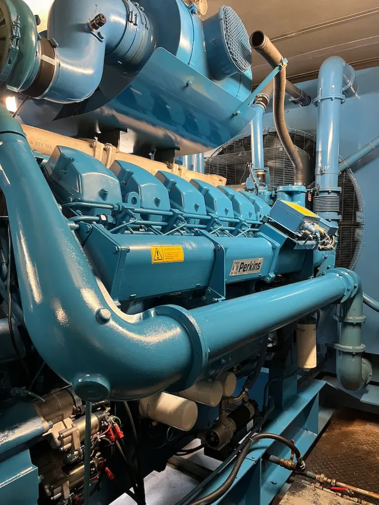 motorrevisie noodstroomaggregaat bij Evides waterbedrijf