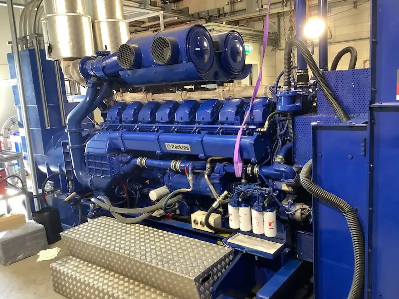 motorrevisie noodstroomaggregaat petrochemische installatie