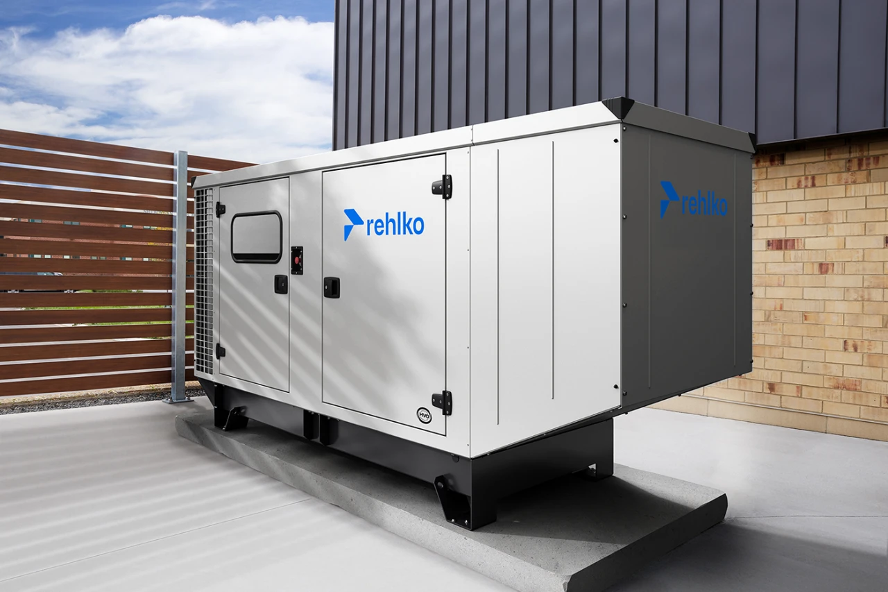 Rehlko noodstroomaggregaat met buitenomkasting