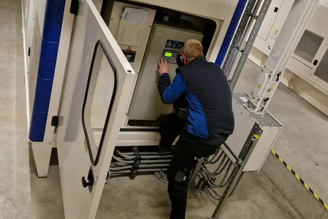 training proefdraaien van noodstroomaggregaat